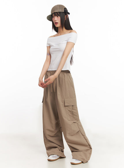 cargo-wide-leg-windbreaker-pants-iy502