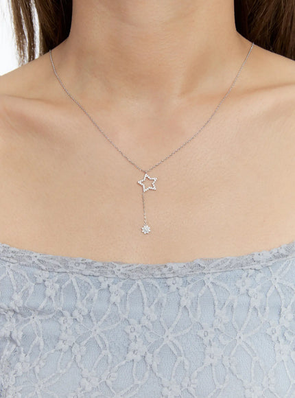 acc-falling-flora-star-necklace-kc1008