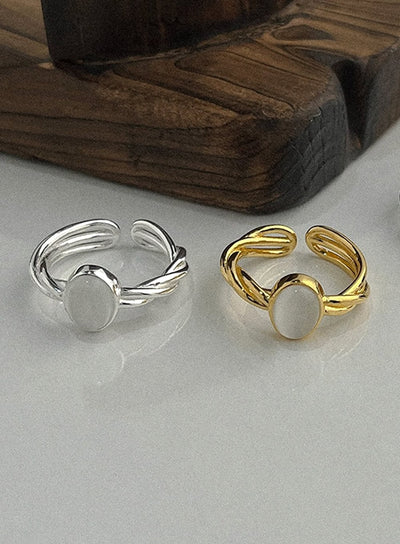 zola-oval-line-ring-white-ia524