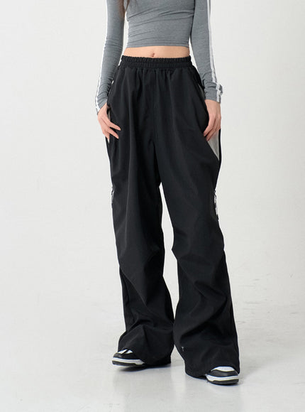 Unique Side Zipper Detailing Wide Bending Pants IS07