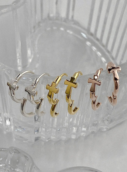 bishop-cross-snap-earrings-iu506