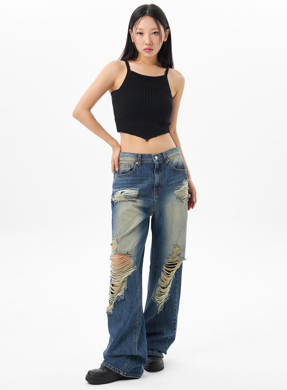 low-rise-ripped-jeans-cu319