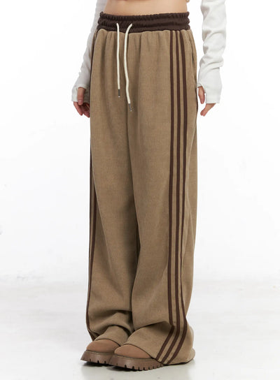 corduroy-wide-leg-sweatpants-cn521 / Beige