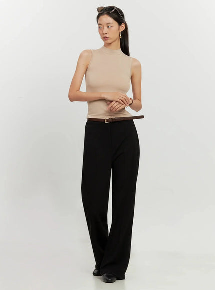 mock-neck-sleeveless-top-il528 / Beige