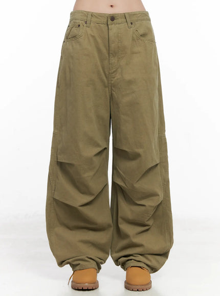 wide-leg-pintuck-trousers-cn513 / Beige