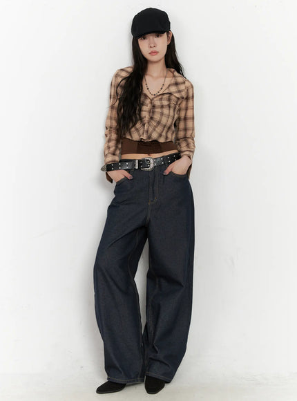 plaid-shirred-crop-long-sleeve-shirt-cn513 / Beige