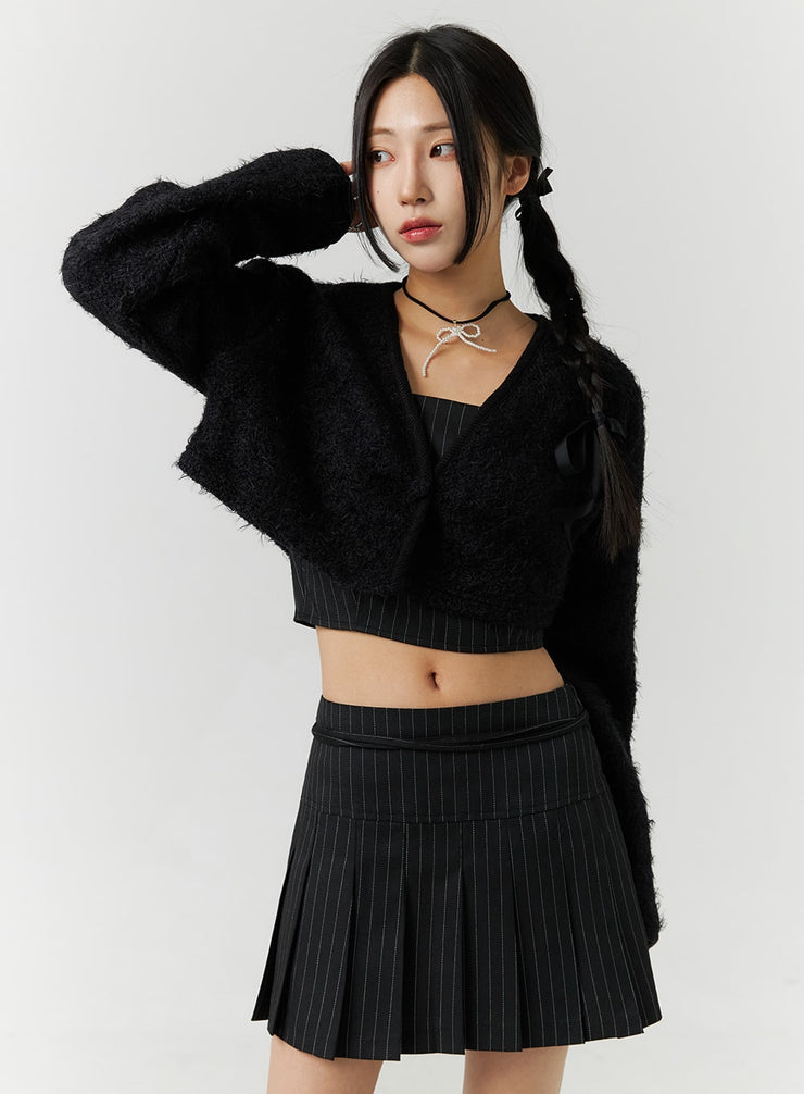 v-neck-faux-fur-crop-jacket-cd301 / Black