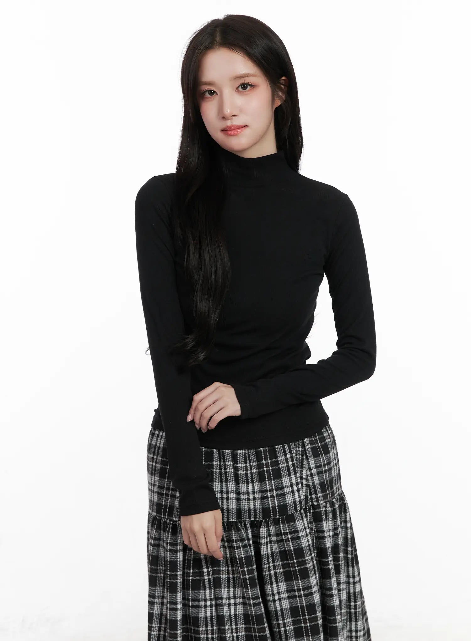 mock-neck-long-sleeve-top-cn527 / Black