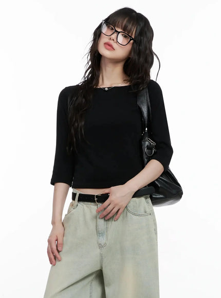 minimalist-black-boat-neck-top-il531 / Black