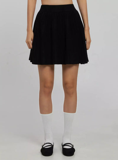 pleated-skirt-ij508 / Black