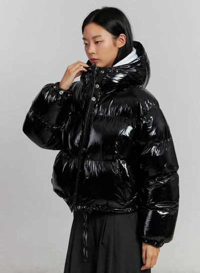 glossy-hooded-puffer-jacket-ij502 / Black