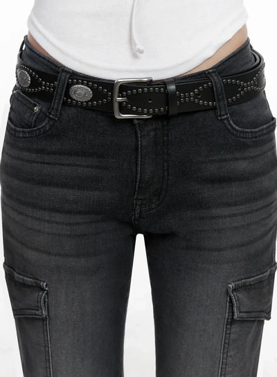 vintage-studded-belt-in514 / Black