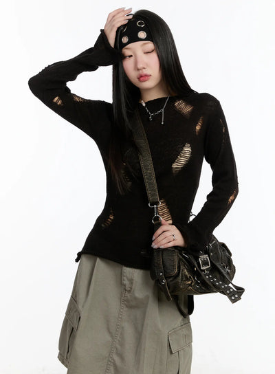 distressed-knit-long-sleeve-top-cm511 / Black