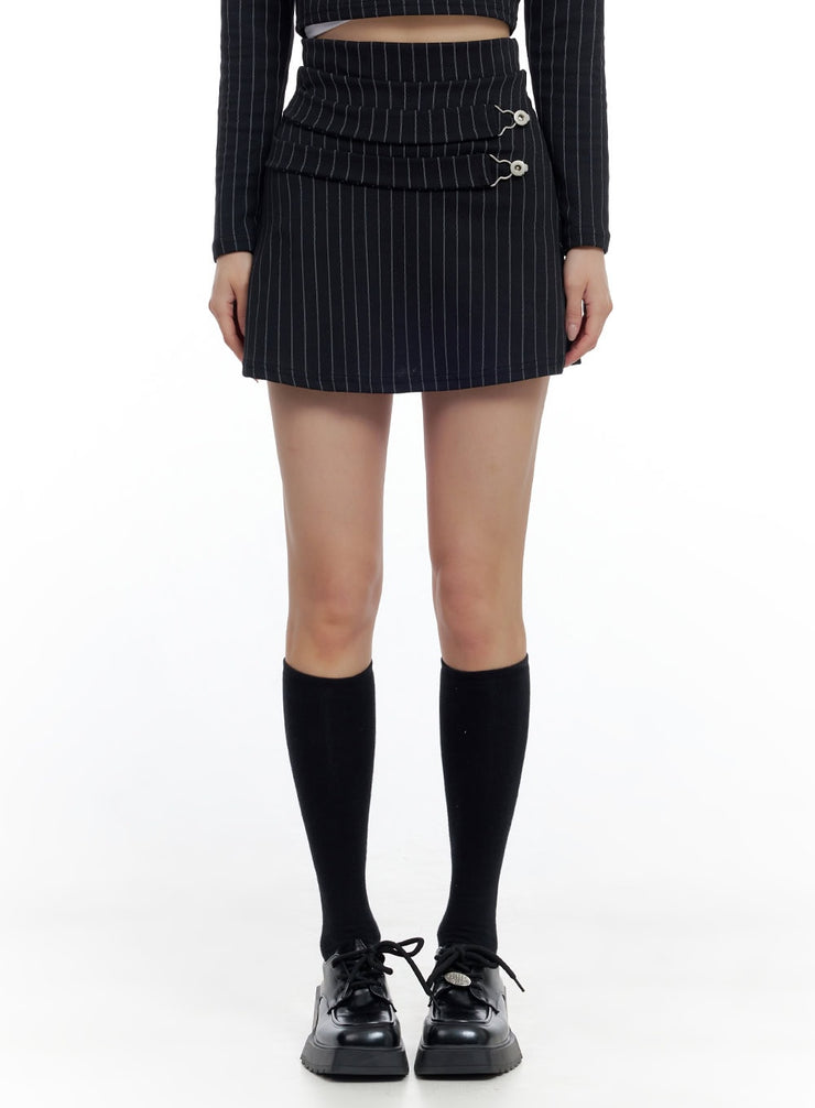 striped-buckle-mini-skirt-co426 / Black