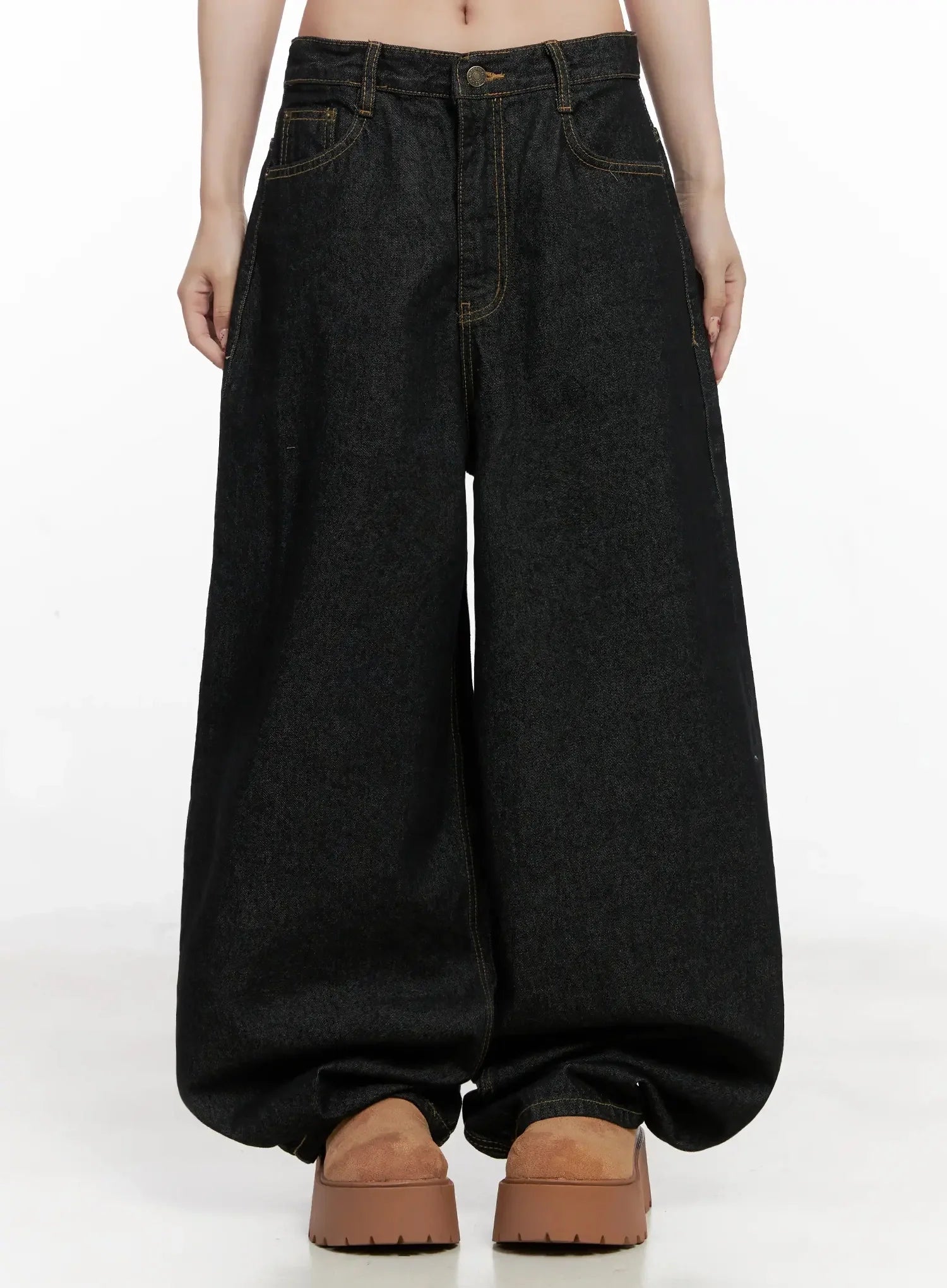 halo-wide-leg-stitch-detail-jeans-in514 / Black