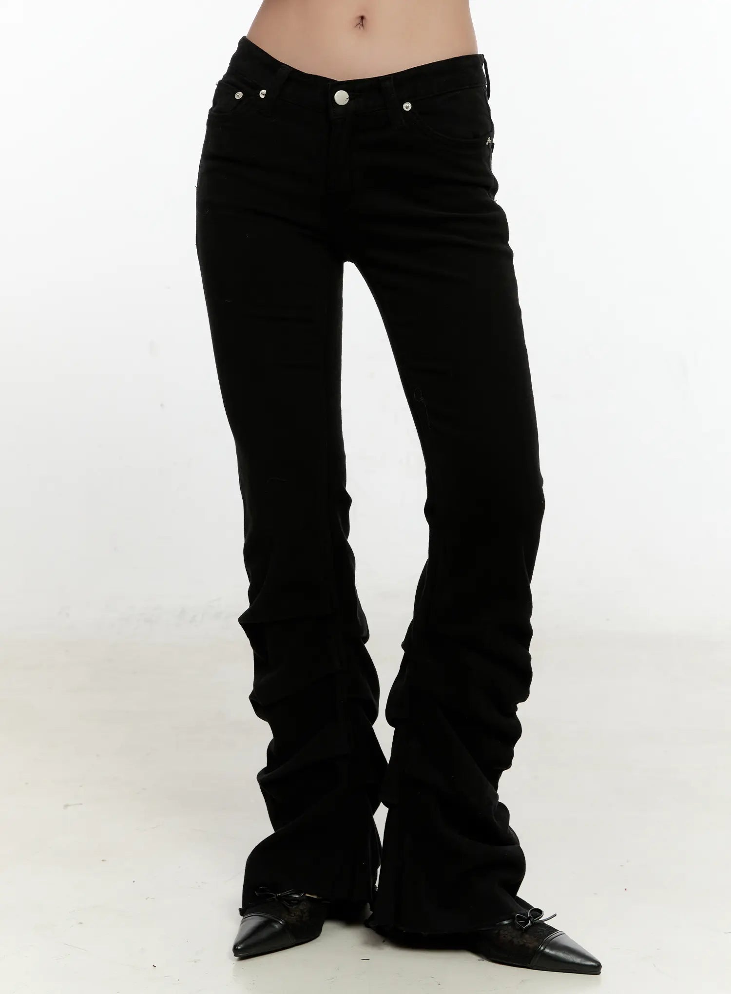 romina-shirring-fleece-bootcut-pants-cn505 / Black