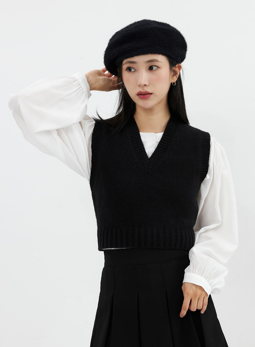 cropped-knit-vest-os326 / Black