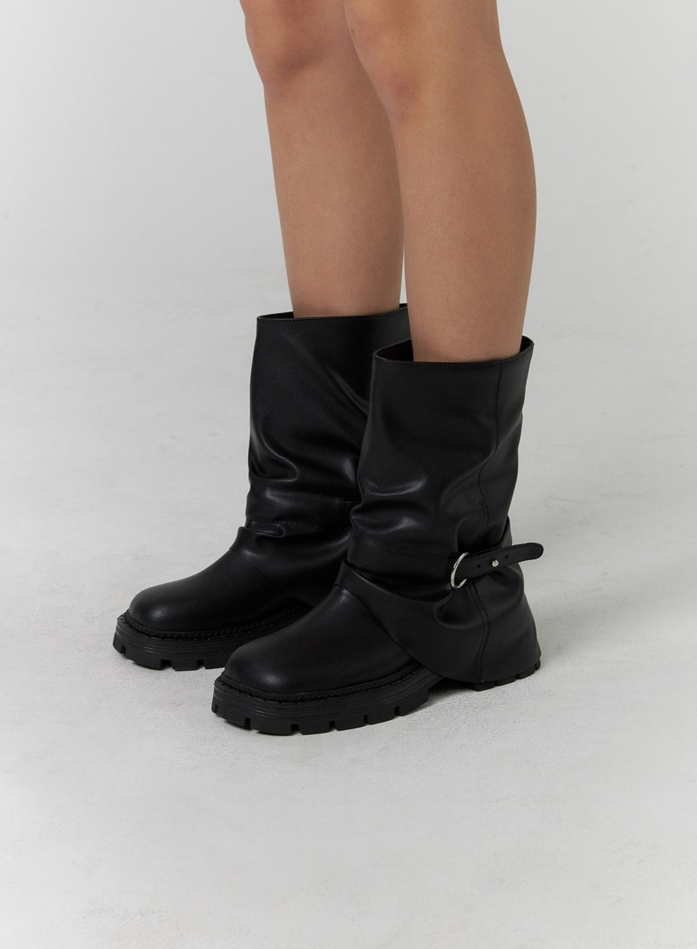 buckle-midi-boots-cd318 / Black