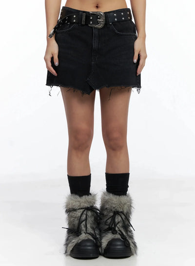 distressed-denim-mini-skirt-in528 / Black
