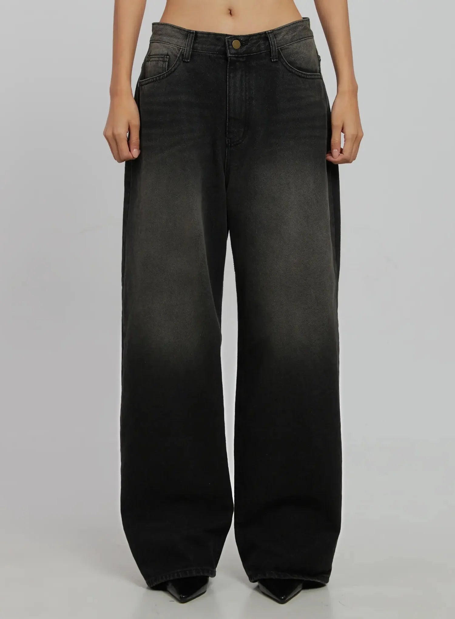 blaire-dark-washed-wide-leg-jeans-ij509 / Black