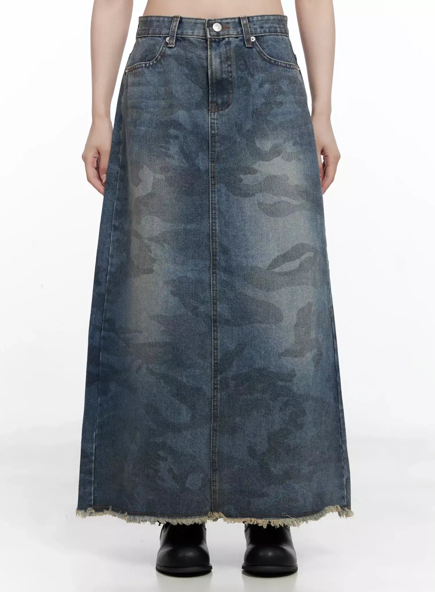distressed-denim-maxi-skirt-in514 / Blue