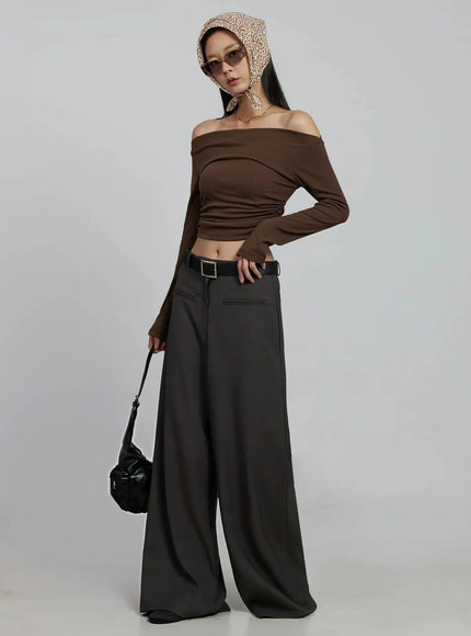ruched-off-shoulder-crop-top-im520 / Brown