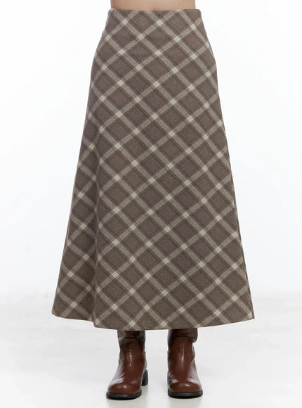 plaid-long-skirt-ij529 / Brown