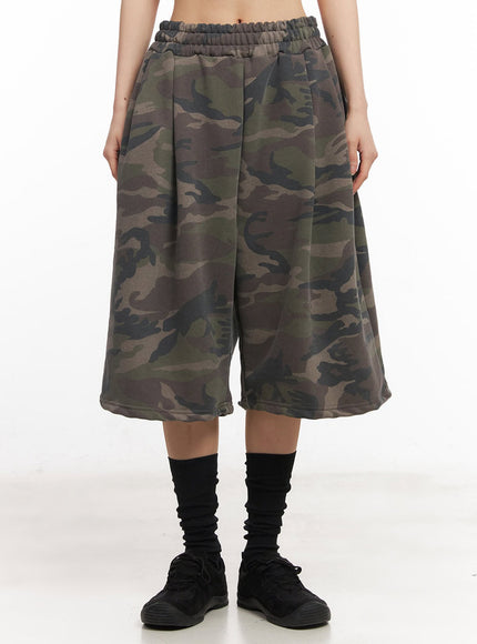 camo-pintuck-oversize-sweatshorts-iy529 / Dark beige