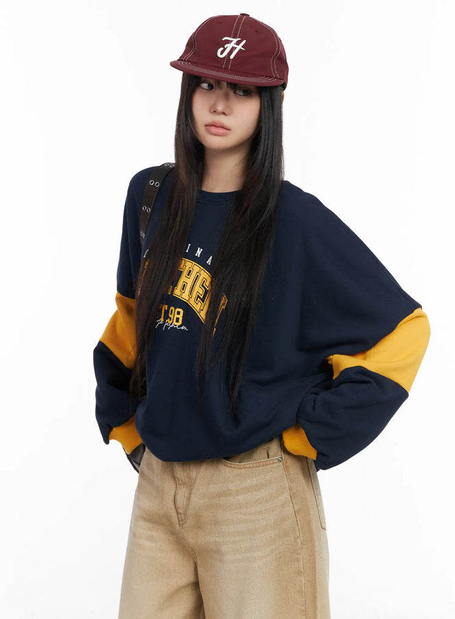 retro-varsity-oversized-sweatshirt-cm513 / Dark blue