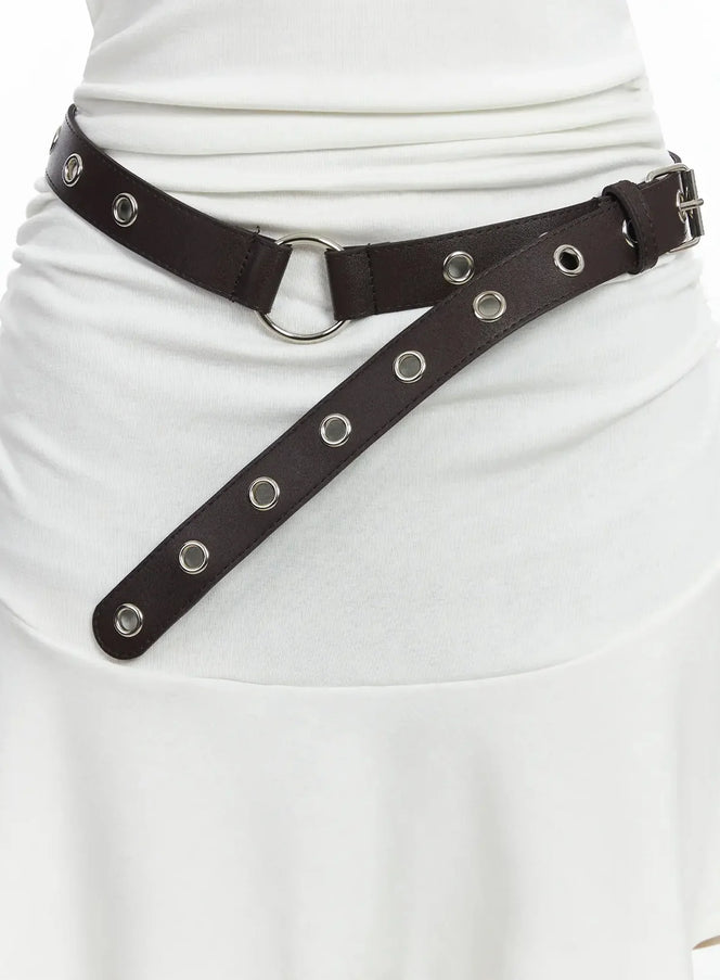 studded-grommet-ring-belt-im506 / Dark brown