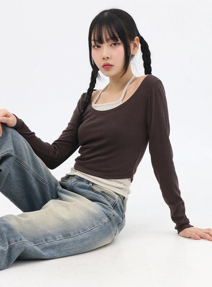 layered-u-neck-tee-in314 / Dark brown