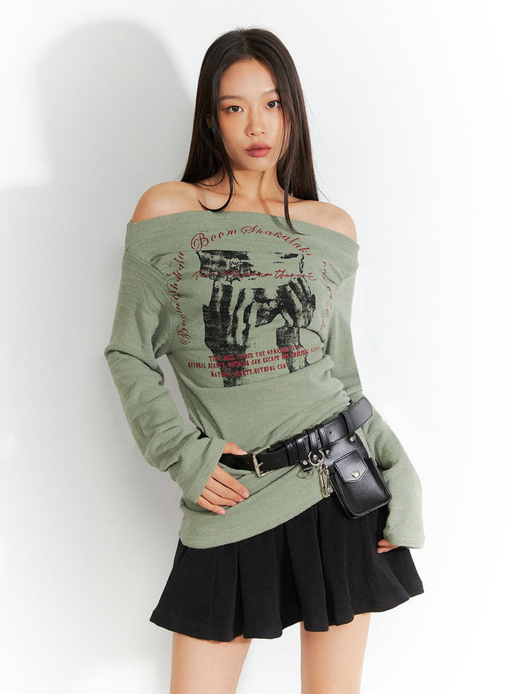 trendy-off-shoulder-graphic-print-top-io409 / Dark green