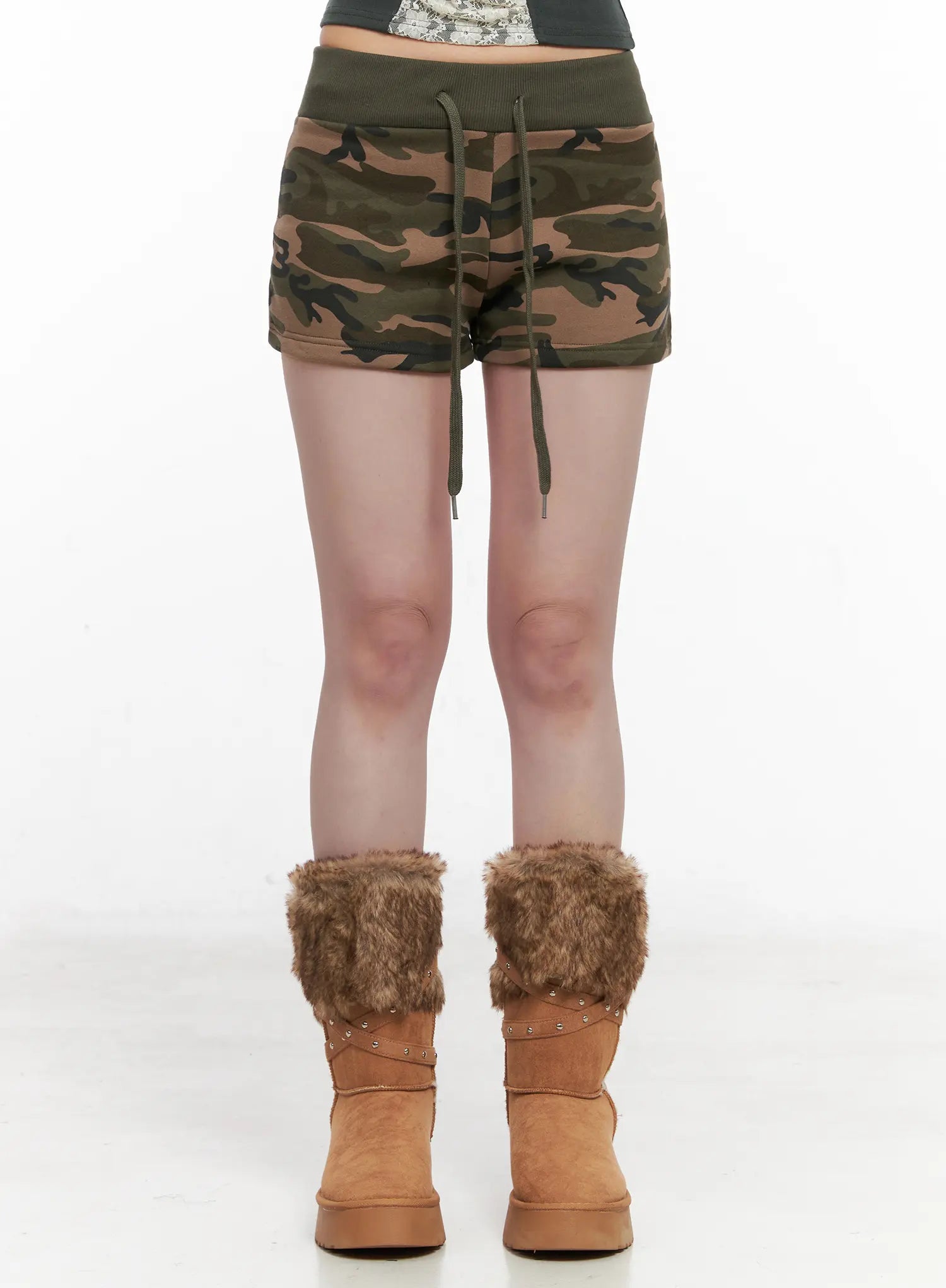 camo-graphic-shorts-cn513 / Dark green