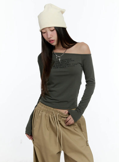 one-shoulder-lettering-long-sleeve-cs517 / Dark green