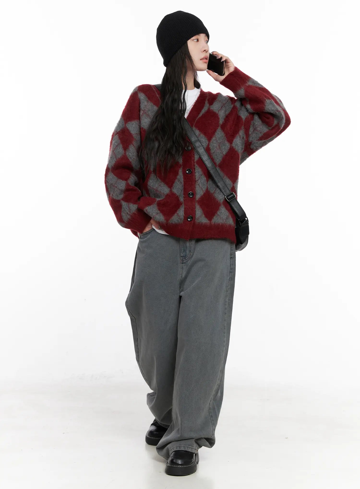 oversized-argyle-knit-cardigan-cn512 / Dark red