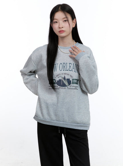 graphic-long-sleeve-crewneck-sweater-oo429 / Gray