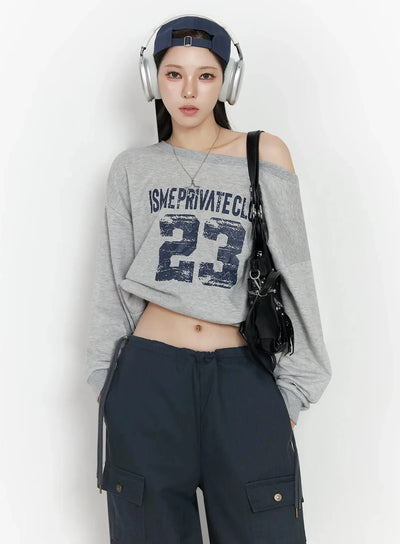Wide Neck Numeral Graphic Sweatshirt IJ528