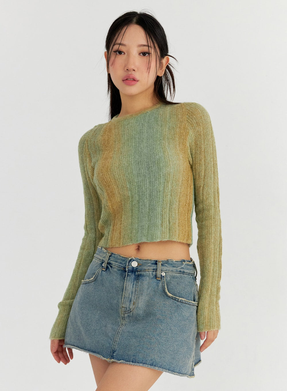 round-neck-gradient-color-crop-sweater-co327 / Green