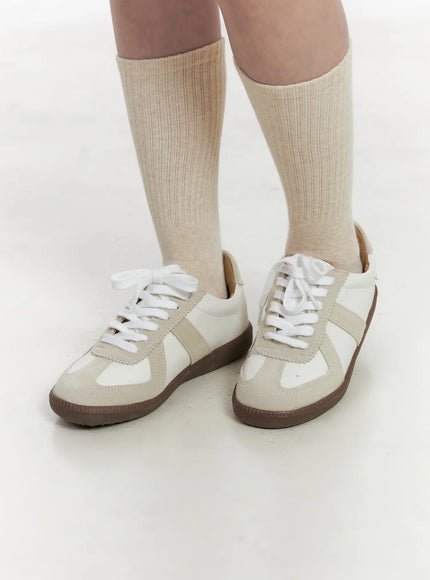 classic-unisex-sneakers-cn527 / Light beige