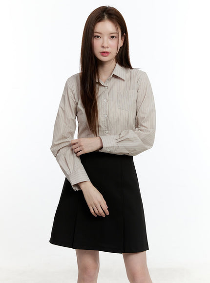 striped-cropped-button-up-shirt-cm521 / Light beige