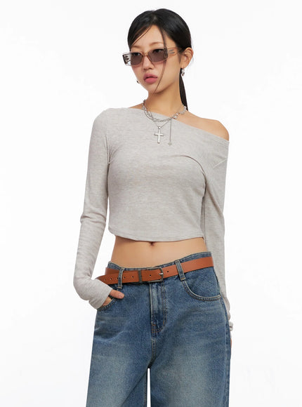 slim-fit-wide-neck-crop-top-ig527 / Light beige