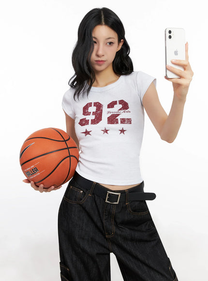 retro-92-graphic-top-ig508 / Light gray