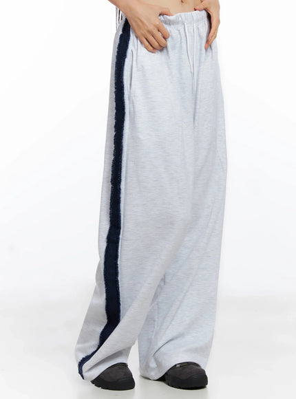 relaxed-fit-denim-stripe-sweatpants-co517 / Light gray