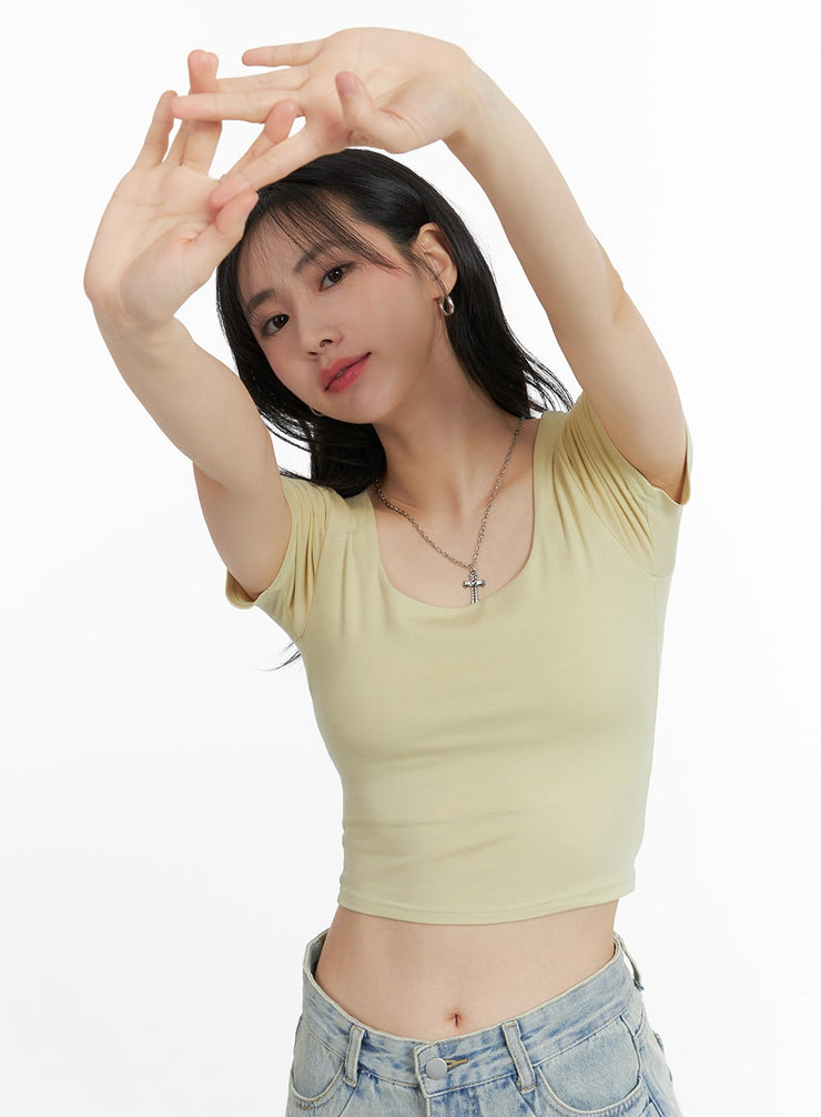 round-neck-basic-crop-tee-om408 / Light green