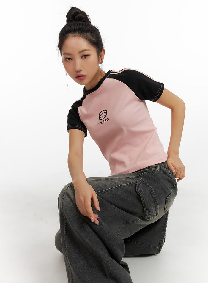 contrasting-graphic-cropped-tee-cm411 / Pink