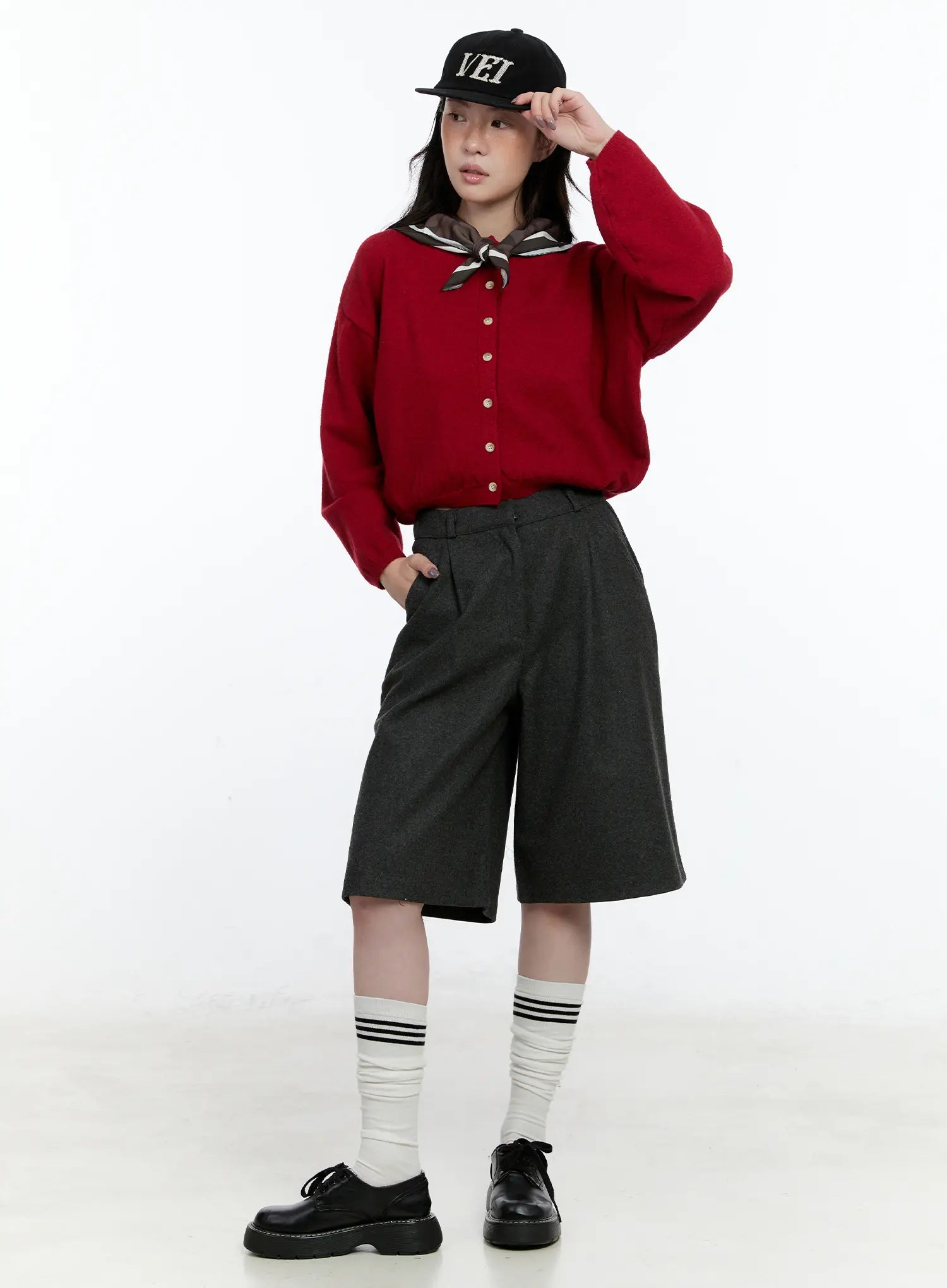 classic-round-neck-cardigan-cn517 / Red