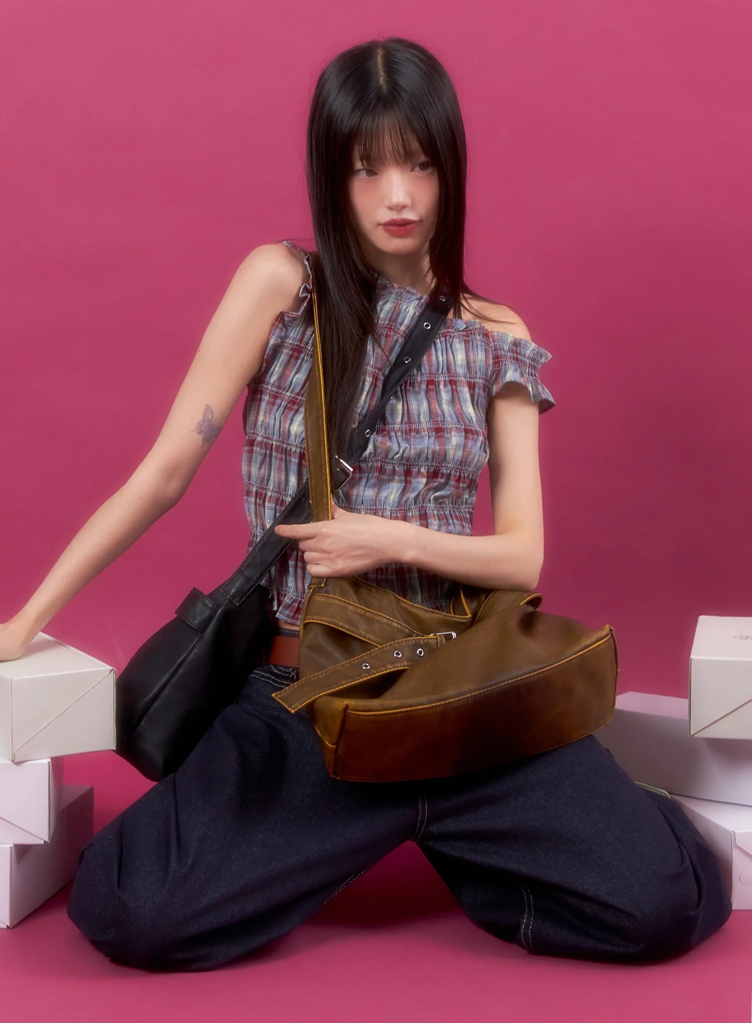 plaid-off-shoulder-blouse-in503 / Red