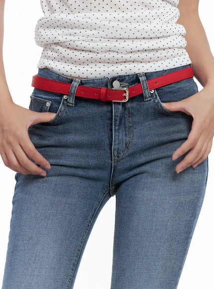 minimalist-red-faux-leather-belt-cl508 / Red