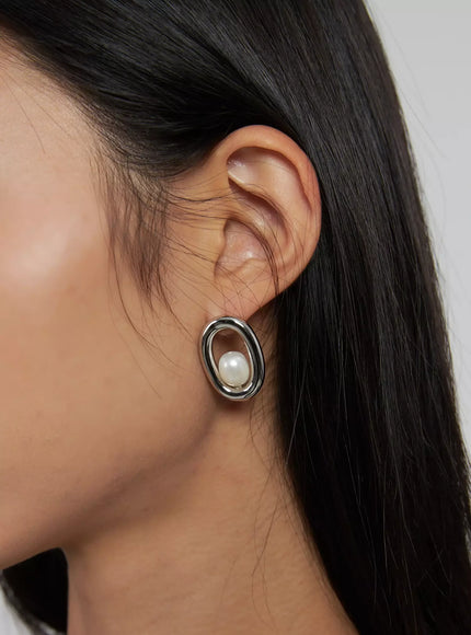 oval-pearl-earrings-ij508 / Silver