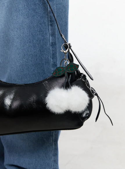 fluffy-cherry-charm-cm519 / White